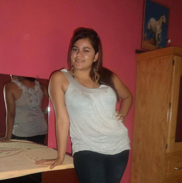 Mujer americana soltera 939208